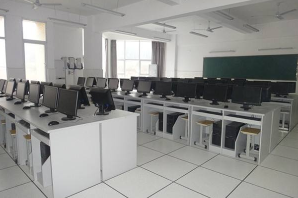 All Steel Anti-Static Raised Floor With HPL Covering (1)