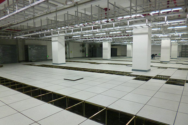 All Steel Anti-Static Raised Floor With HPL Covering (2)