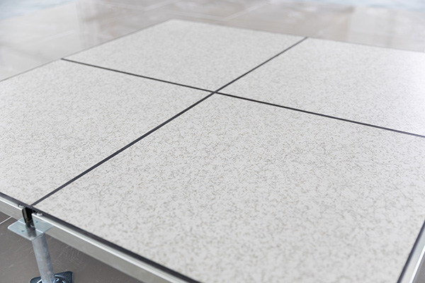 All steel Anti-static raised floor with HPL covering 08
