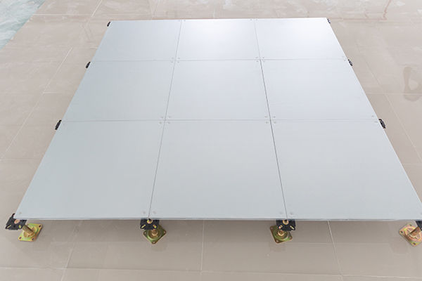 Encapsulated calcium sulphate raised floor 01