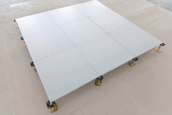 Encapsulated calcium sulphate raised floor 03