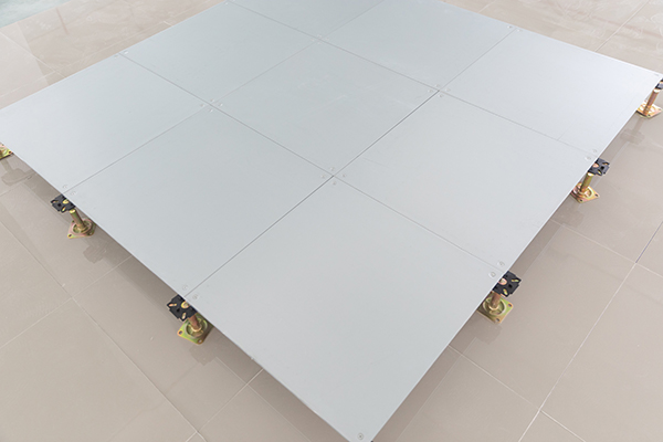 Encapsulated calcium sulphate raised floor 04